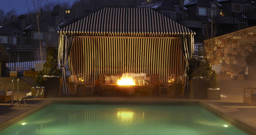 Pool-side cabanas are the ultimate in apres ski. Photo: The Viceroy - image_15
